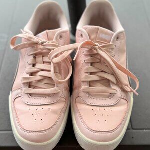 Puma Skye Women's Soft Foam Sneaker Low Top Platform Shoes Pink White Size 7